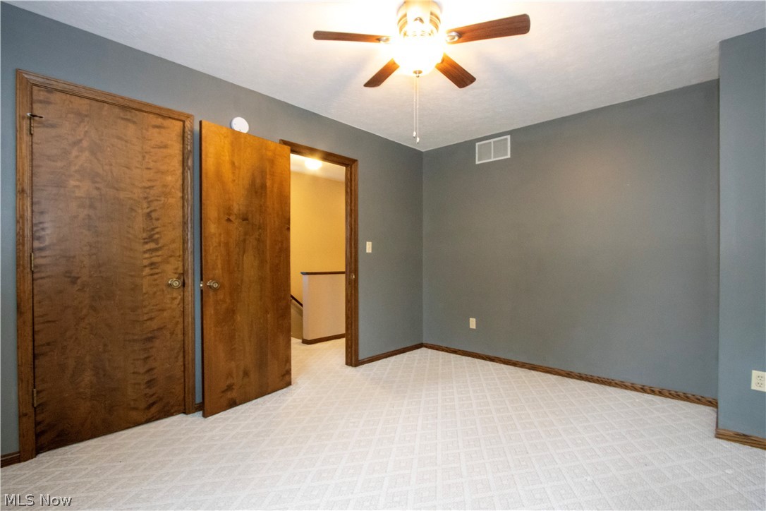 Oakmont Estate Condo - Residential