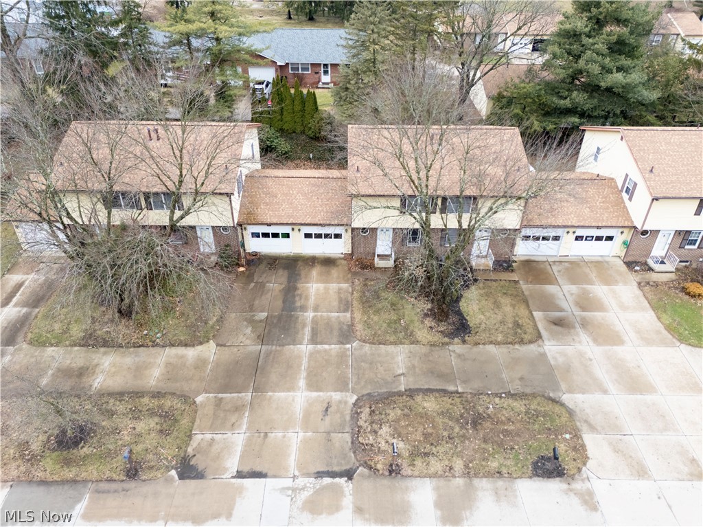 Oakmont Estate Condo - Residential