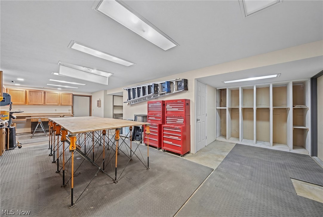 North Canton - Commercial Sale