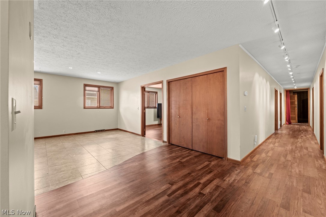 North Canton - Commercial Sale