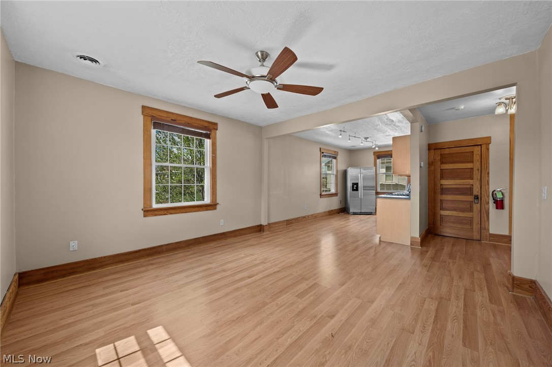 North Canton - Commercial Sale