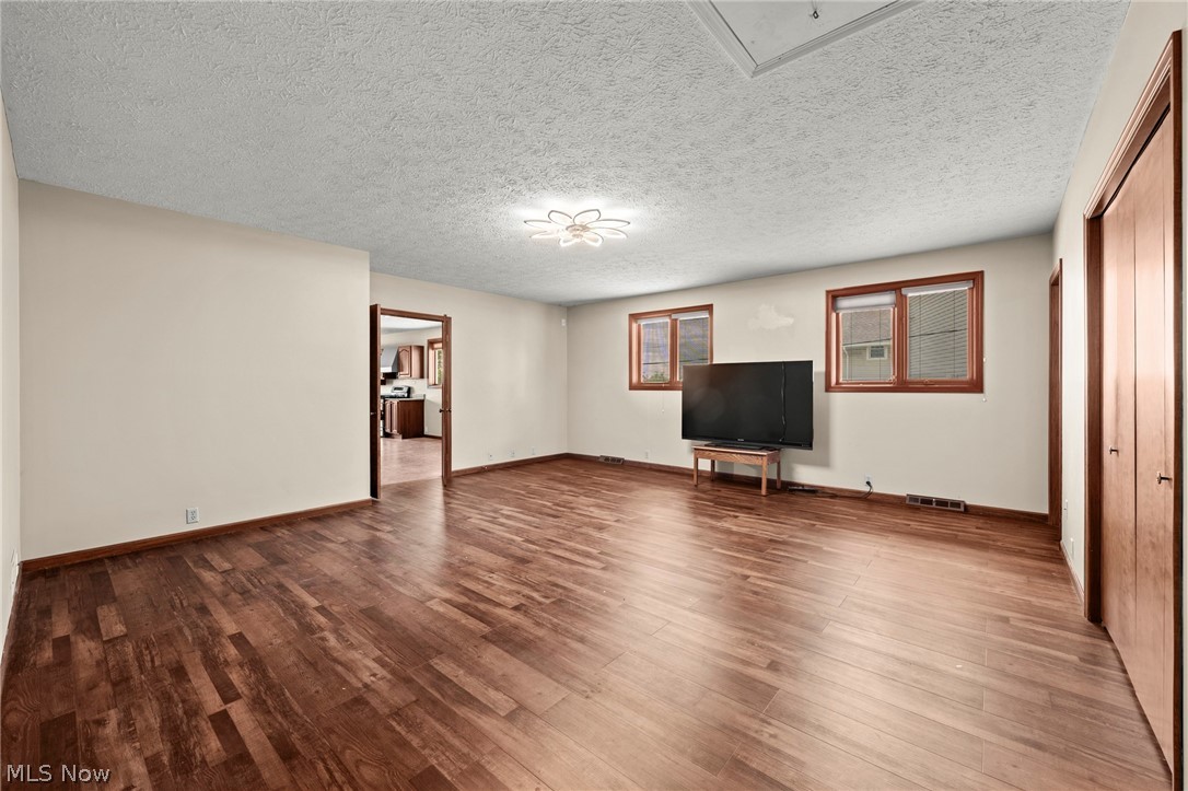 North Canton - Commercial Sale