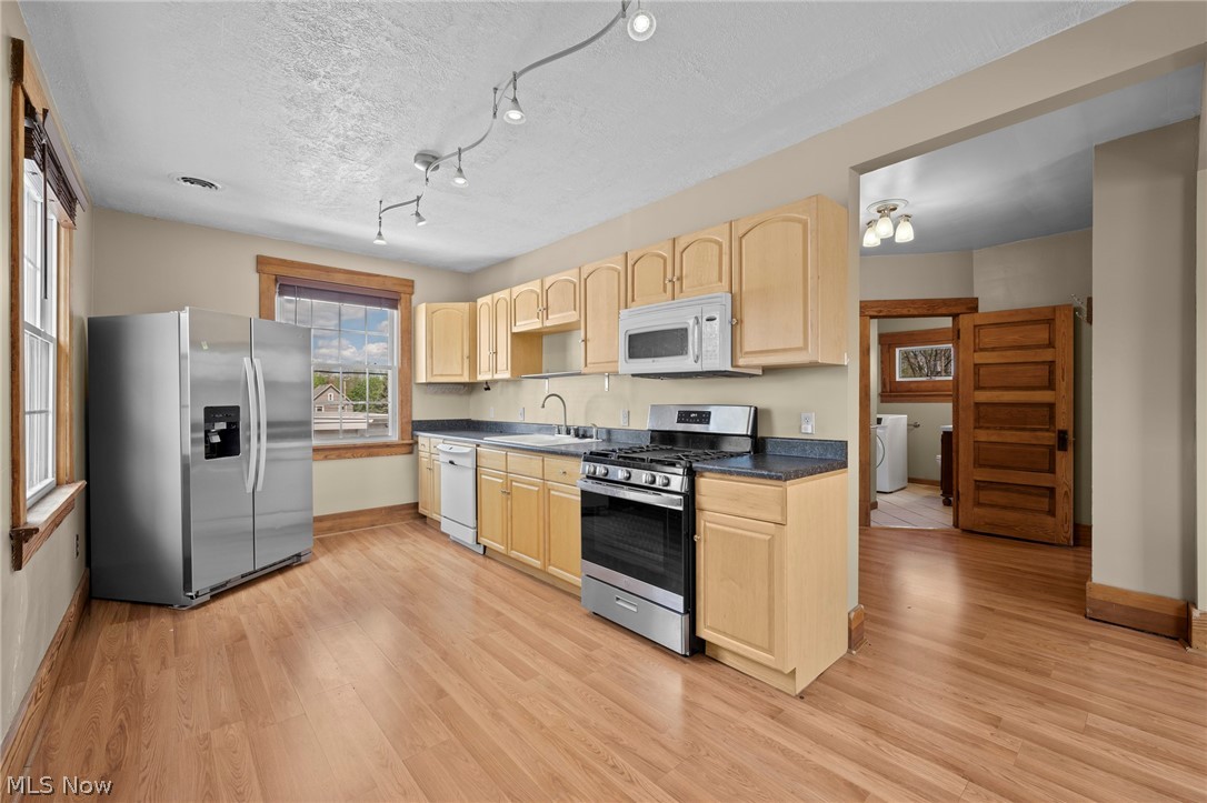 North Canton - Commercial Sale