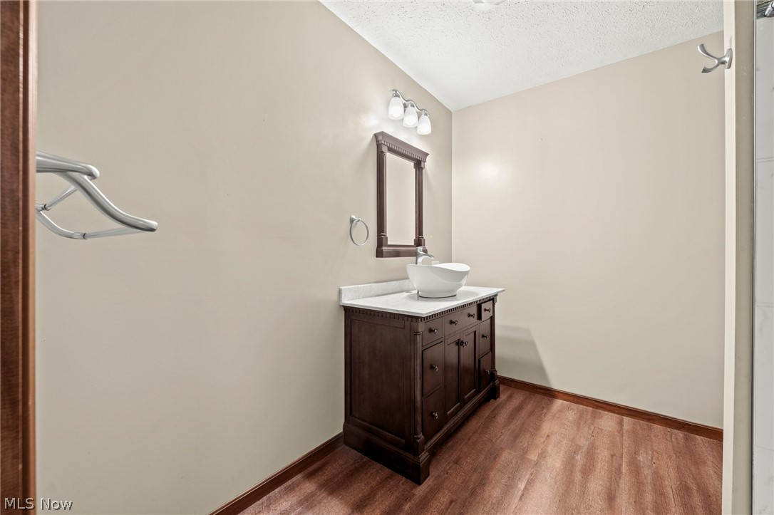 North Canton - Commercial Sale