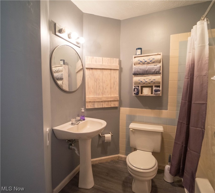 Village/Pointe West - Residential