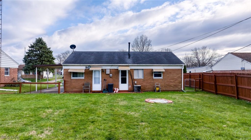 Photo of 2317 40th Street NE, Canton, OH 44705 (MLS # 5196617)