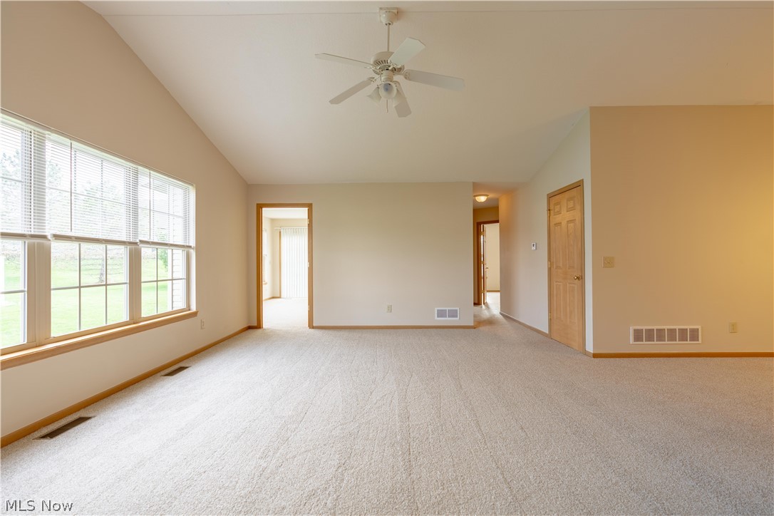 University Villa Condo Ph 03 - Residential