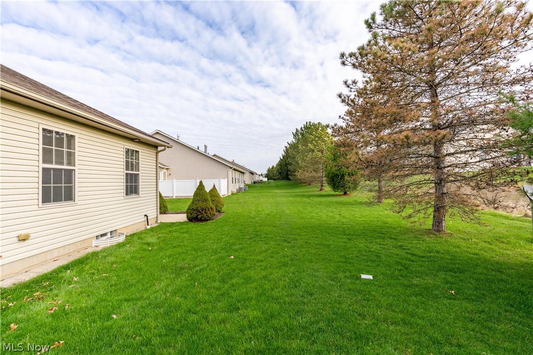 University Villa Condo Ph 03 - Residential