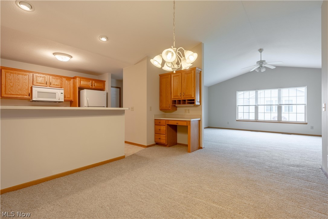 University Villa Condo Ph 03 - Residential