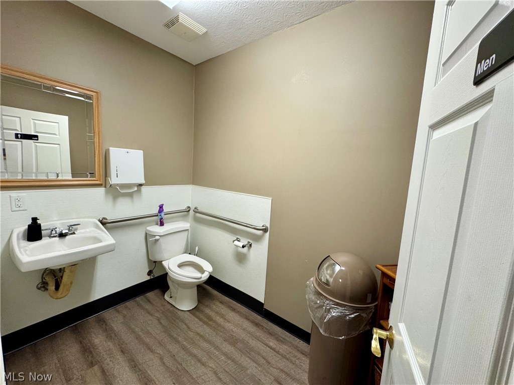 Jackson Sec 24 - Commercial Lease