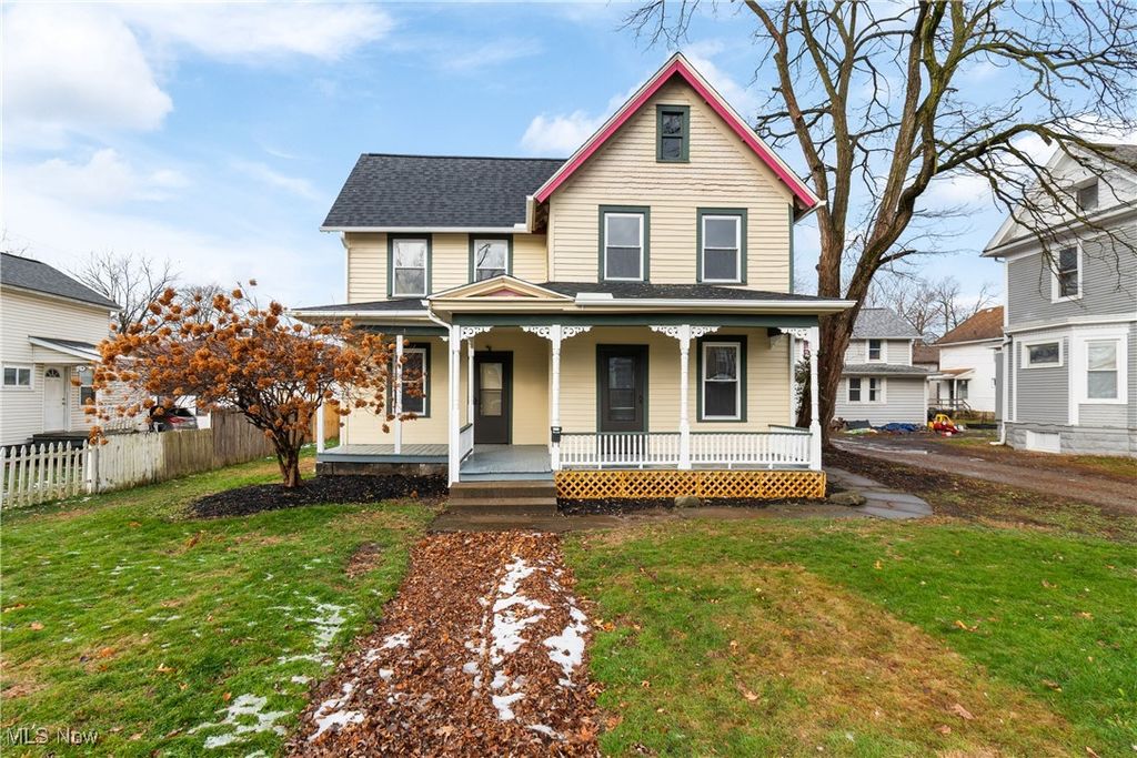 Photo of 710 North Avenue NE, Massillon, OH 44646 (MLS # 5176933)