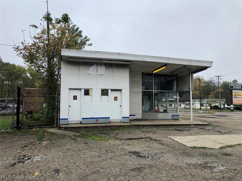 Glenview - Commercial Sale