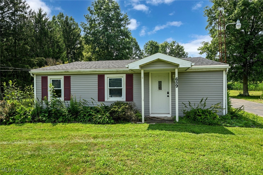 Looking for low maintenance living, while still enjoying the perks of country living? Take a look at this beautifully updated ranch home just a short distance from Ashland. This 2 Bedroom/1.5 Bathroom has new carpeting and new vinyl flooring in the laundry room. Other updates over the last 3 years include: tankless water heater, electric panel, back up propane generator and a sump pump w/battery back up. A detached 2 car garage with a covered patio area and fenced in yard make this the perfect place to relax and enjoy this peaceful country setting.