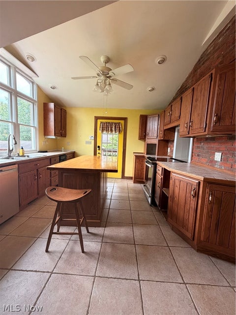 Tiny photo for 44876 State Route 517, Columbiana, OH 44408 (MLS # 5240821)