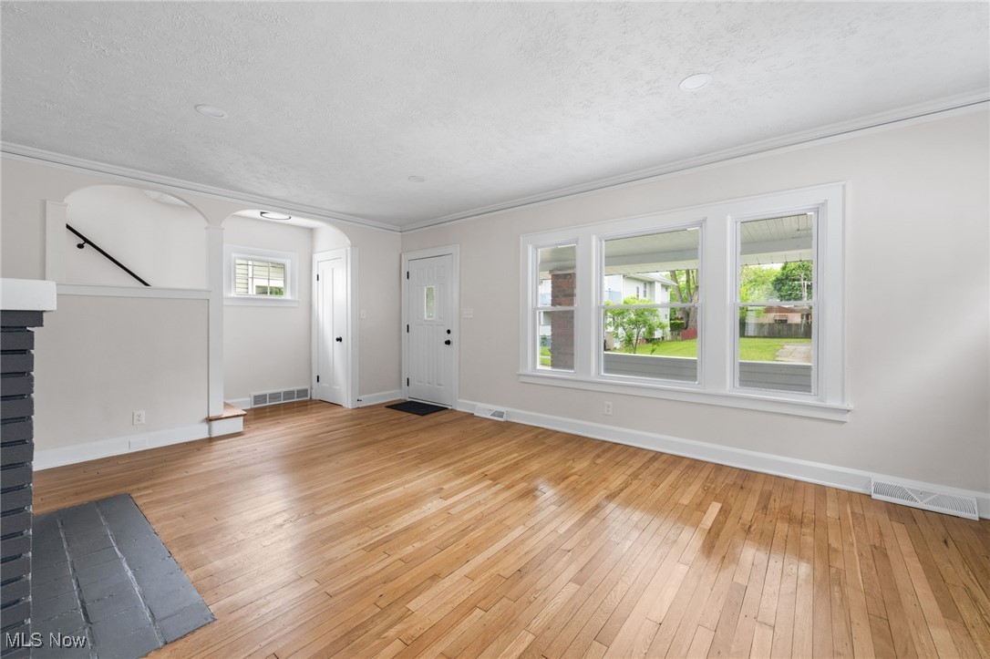 1271 W 89th Street
