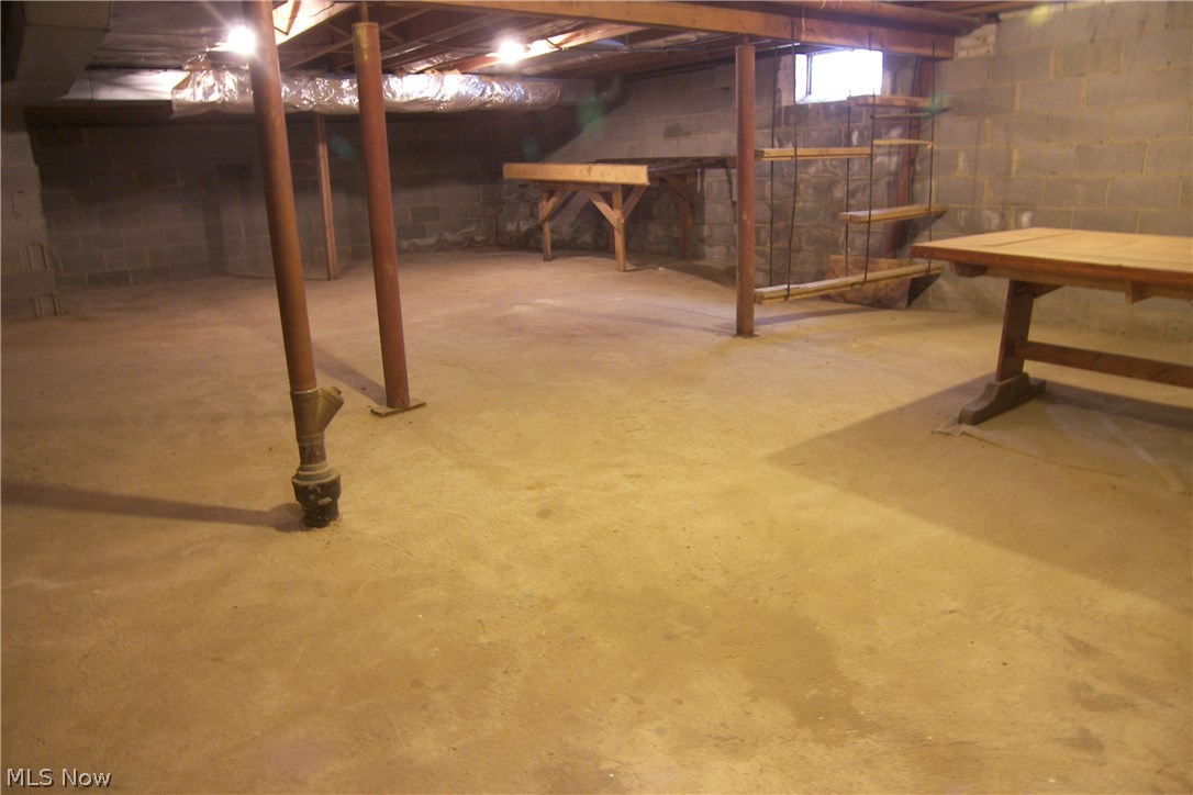 Hidden Hollow 01 - Residential