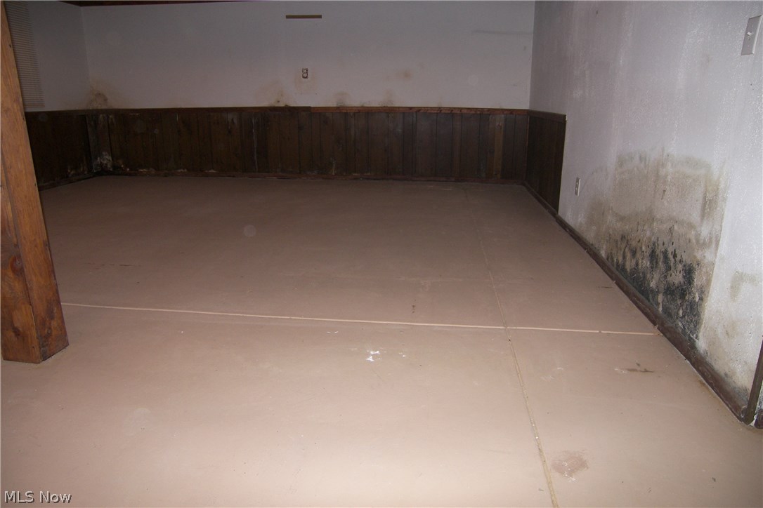 Hidden Hollow 01 - Residential