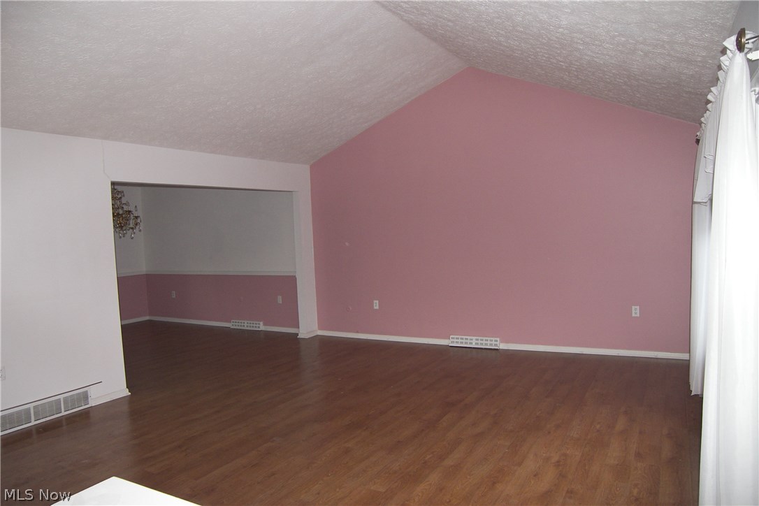 Hidden Hollow 01 - Residential