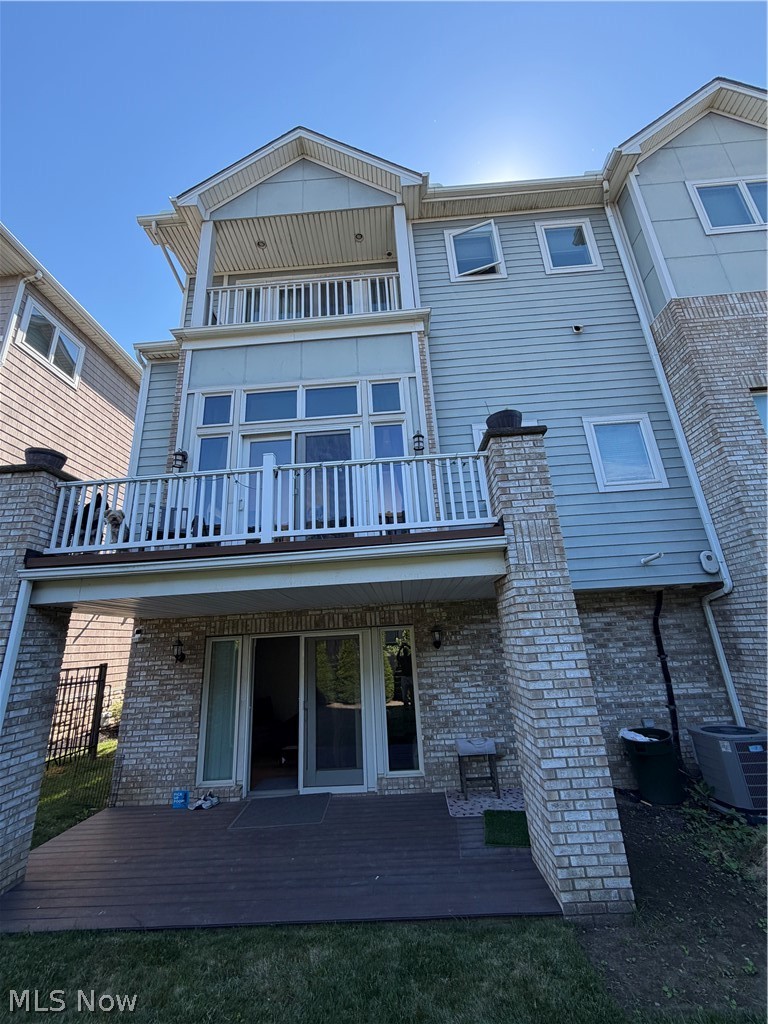 2257 City View Drive