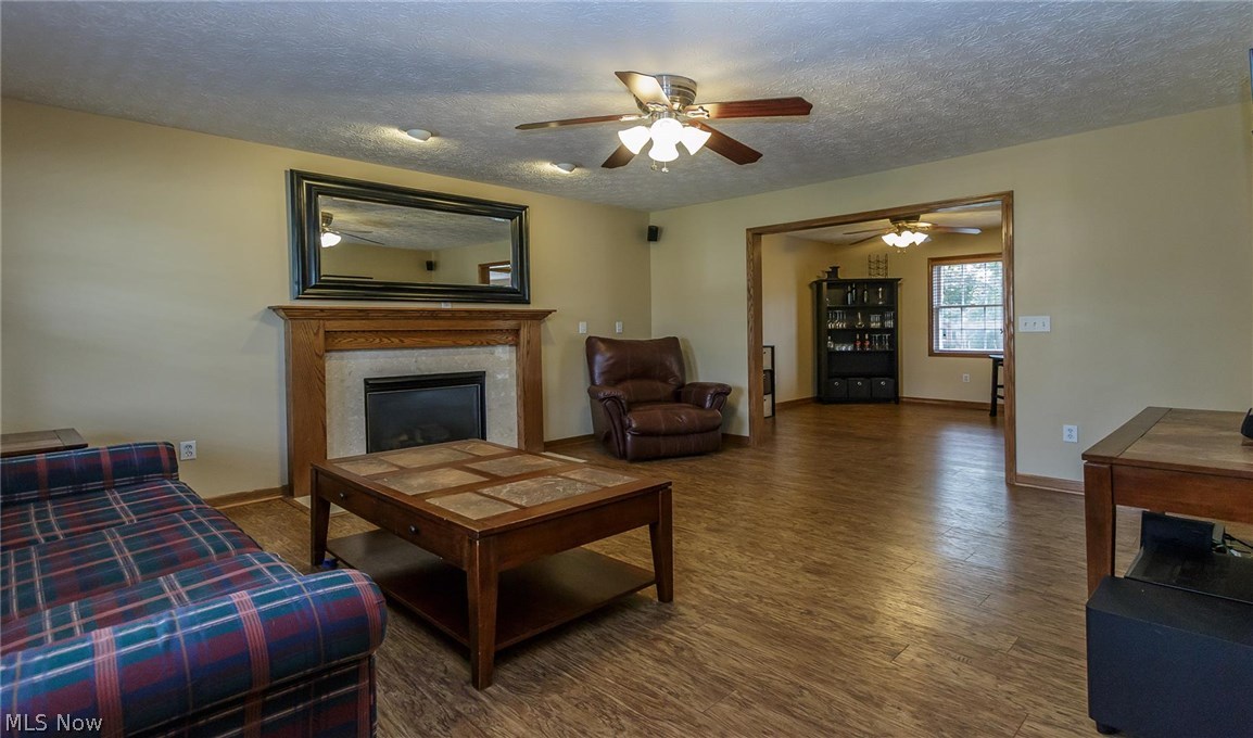 Oxford Glen Ph 03 10 Sheh - Residential