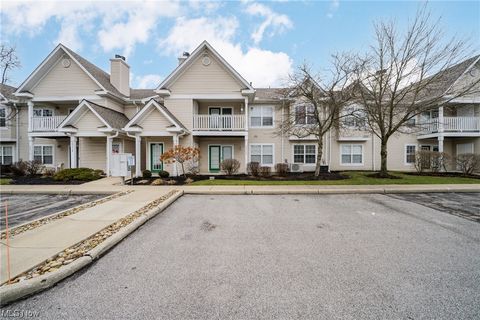 22660 Lenox Ct Unit 214, Fairview Park, OH 44126 - #: 5014901