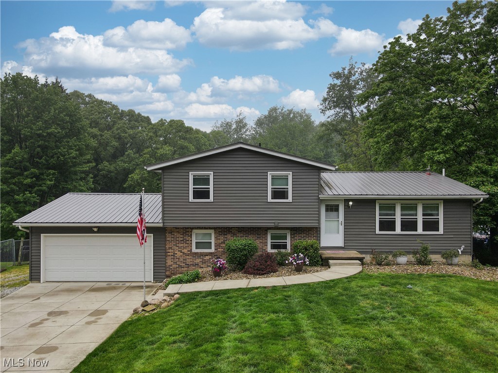 1379 S Polen Avenue, Mogadore, Ohio image 1