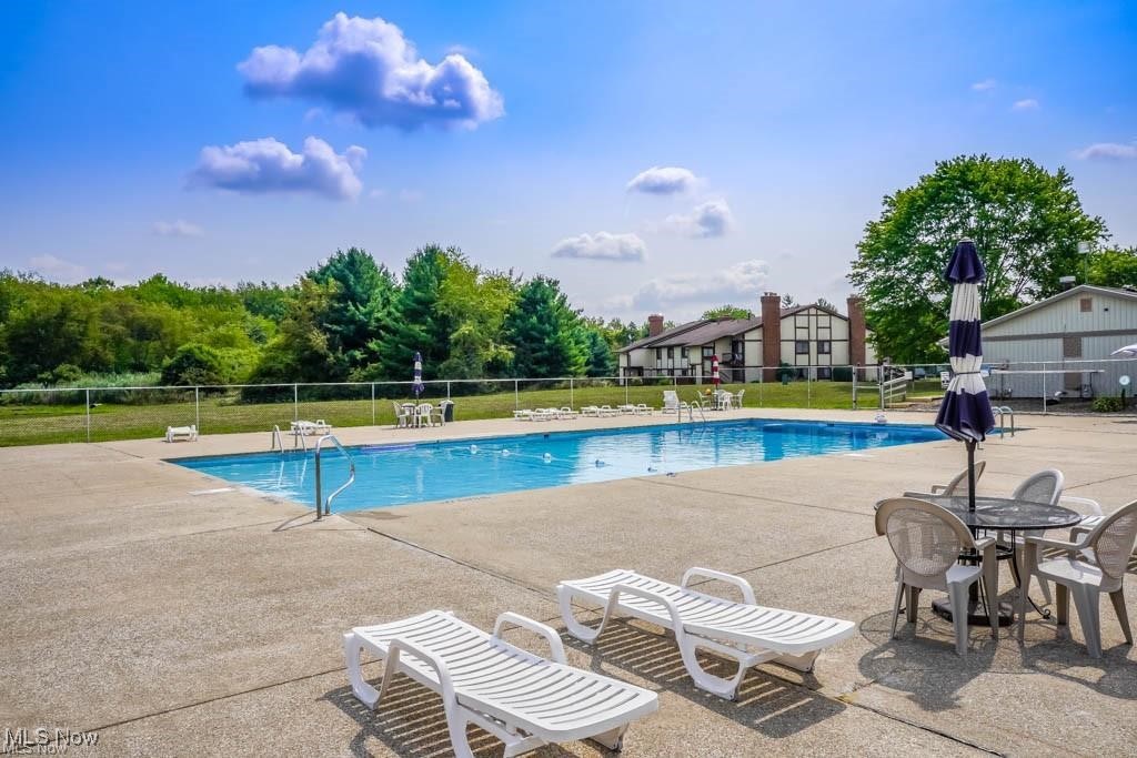 Copley, Ohio 44321, United States, 2 Bedrooms Bedrooms, ,2 BathroomsBathrooms,Residential,Pending,153211