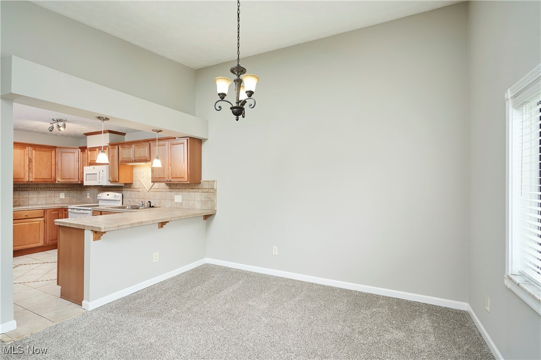 Copley, Ohio 44321, United States, 2 Bedrooms Bedrooms, ,2 BathroomsBathrooms,Residential,Pending,153211