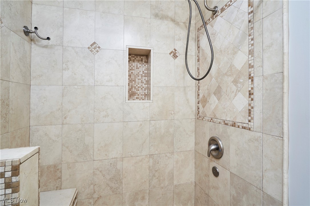 Copley, Ohio 44321, United States, 2 Bedrooms Bedrooms, ,2 BathroomsBathrooms,Residential,Pending,153211