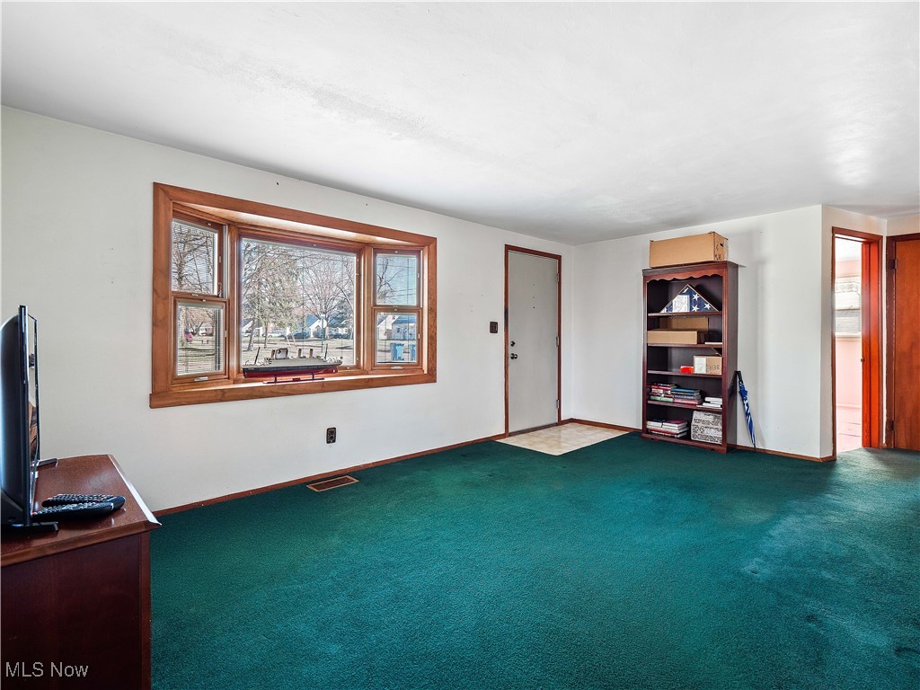 3350 Grant Street, Lorain, Ohio image 4