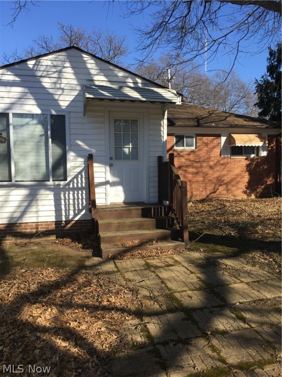 Mayflower - Residential Lease