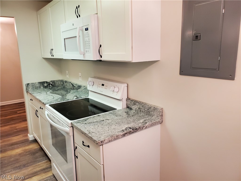 Silver Lake Towers - Residential