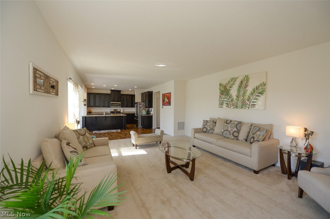 Emerald Estates # 12 - Residential