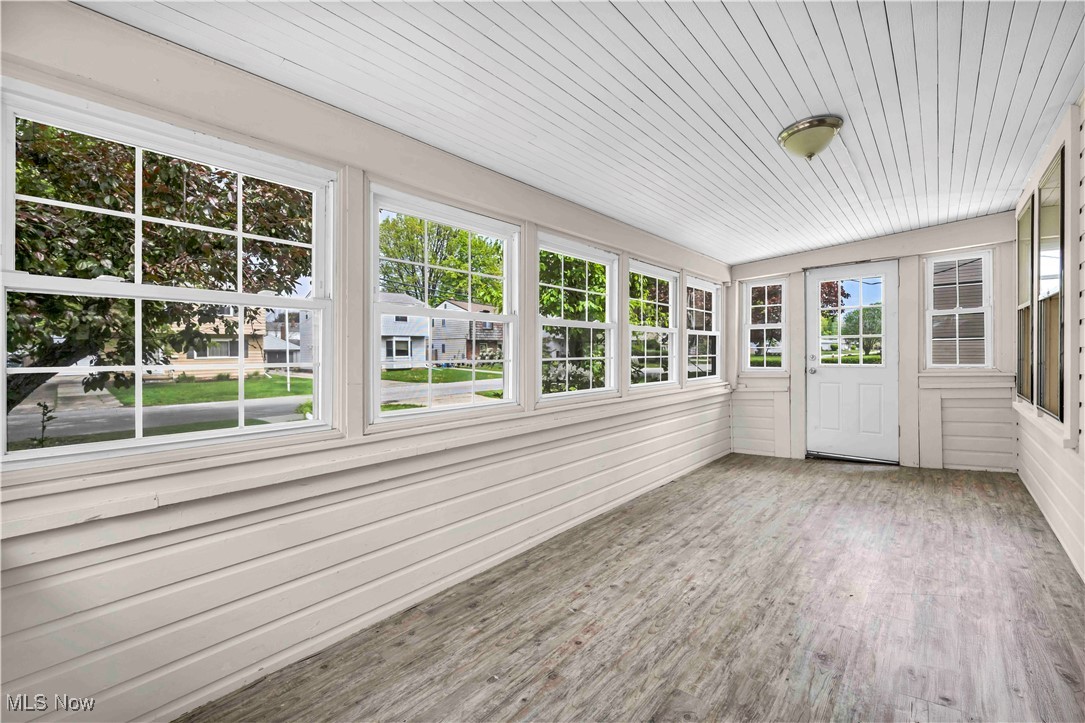 252 Parkway Drive, Eastlake, Ohio image 32