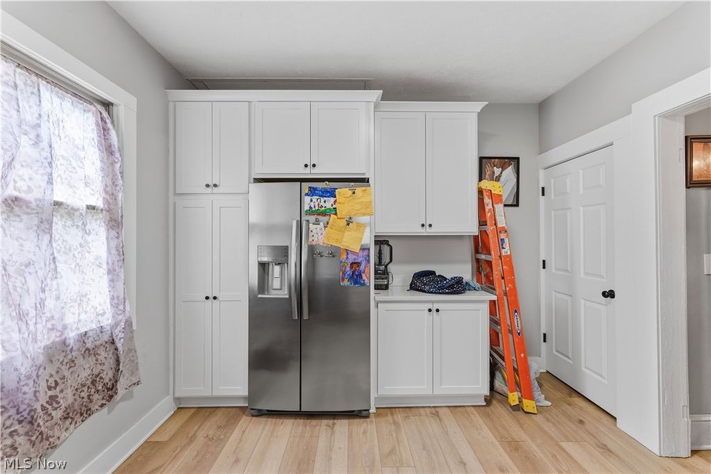 Photo of 9615 Larnder Avenue, Cleveland, OH 44109 (MLS # 5208824)