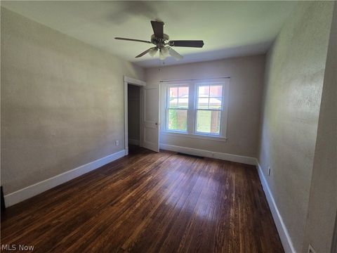 Tiny photo for 2424 Elm Street, Youngstown, OH 44505 (MLS # 5217122)