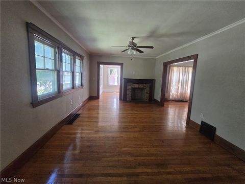 Tiny photo for 2424 Elm Street, Youngstown, OH 44505 (MLS # 5217122)