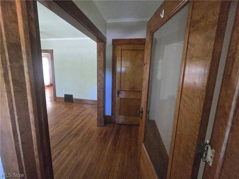 Tiny photo for 2424 Elm Street, Youngstown, OH 44505 (MLS # 5217122)