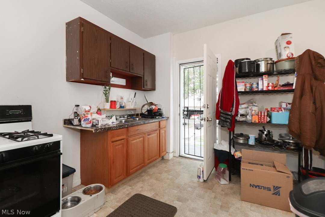 J T Newmans Allotment - Residential Income