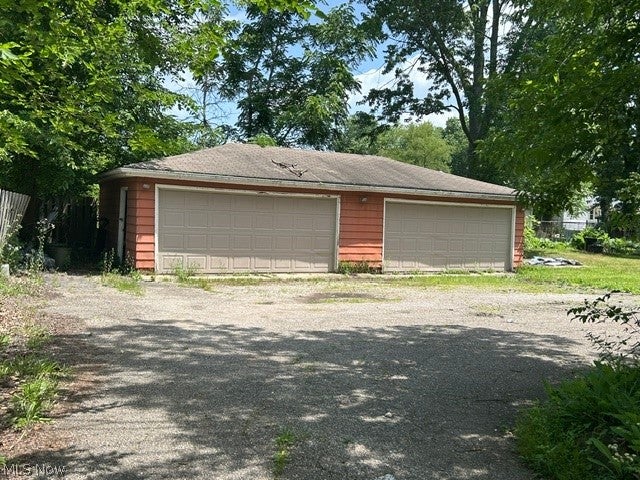 1967 - 1973 Uniondale Drive