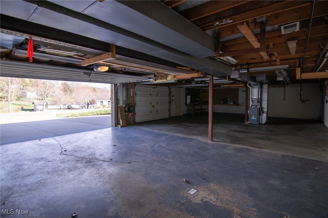 South Gate Manor 01 - Residential