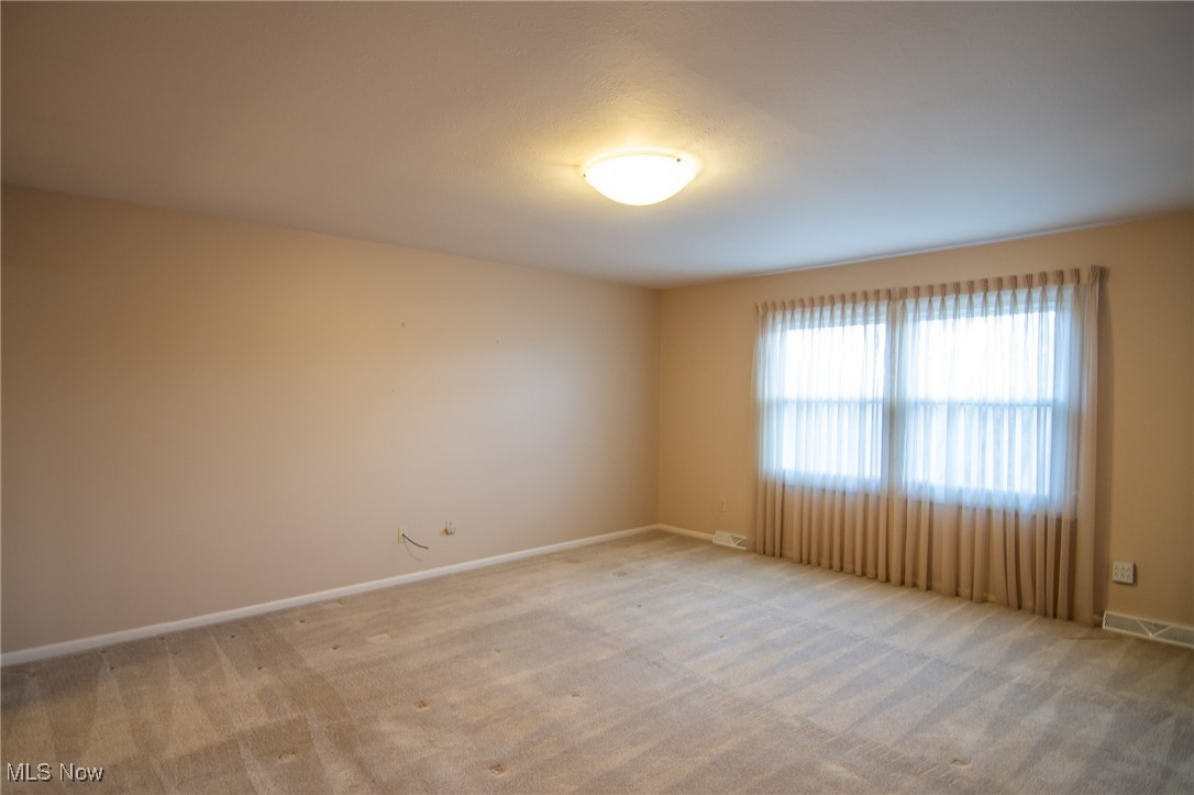 South Gate Manor 01 - Residential