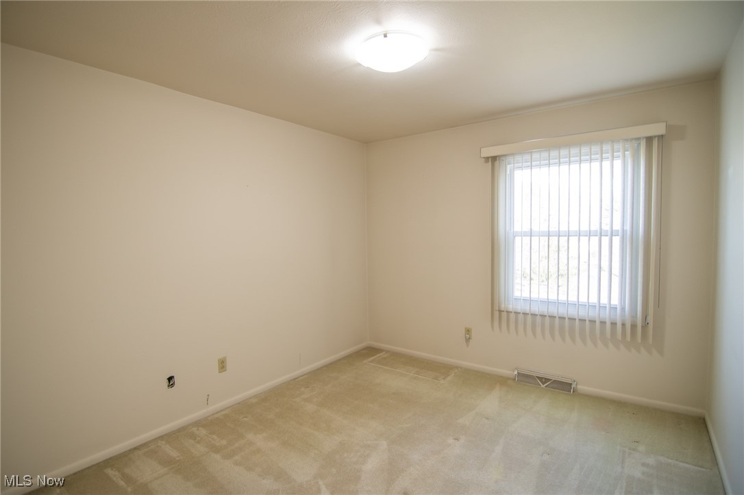 South Gate Manor 01 - Residential