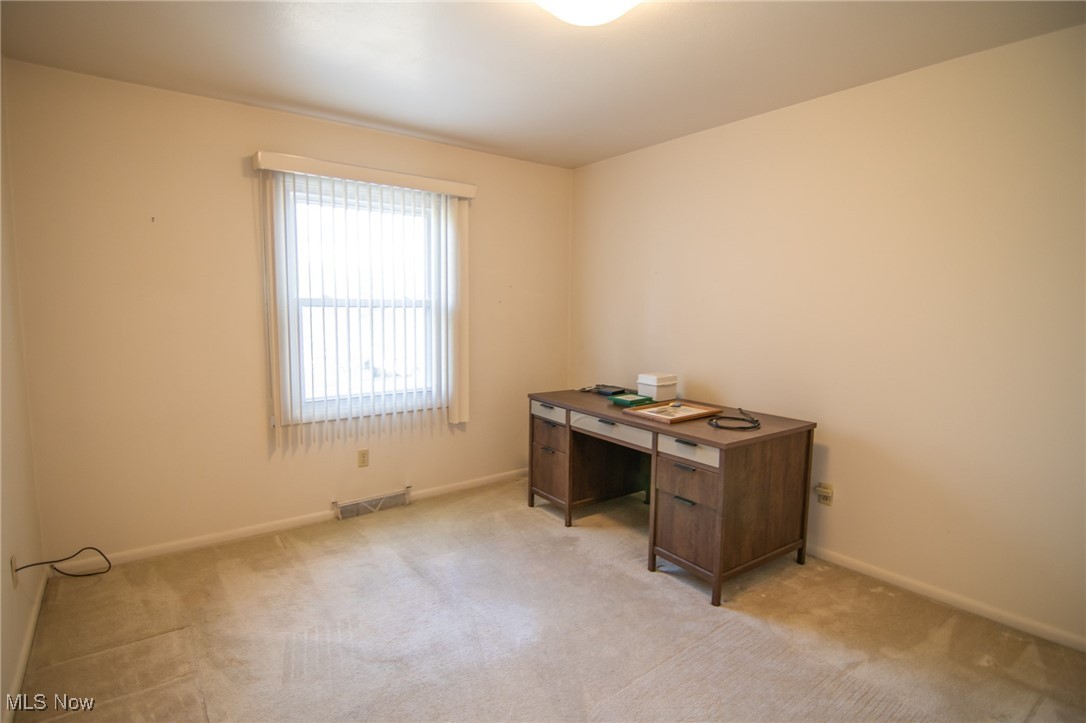 South Gate Manor 01 - Residential