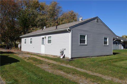 Tiny photo for 2233 Maxine Avenue NE, Canton, OH 44705 (MLS # 5257154)