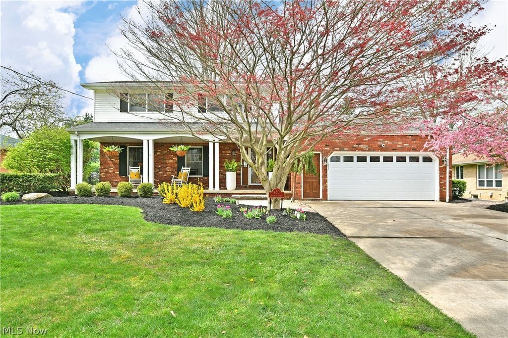 Photo of 450 Broadway Avenue SE, Warren, OH 44484 (MLS # 5201048)