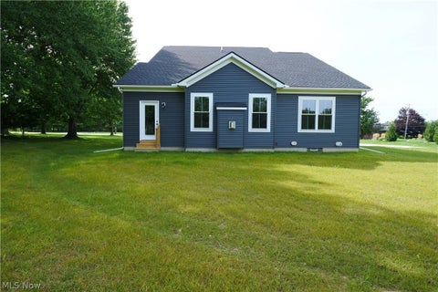 Tiny photo for 1227 Bell Road, Chagrin Falls, OH 44022 (MLS # 5243291)