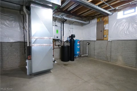 Tiny photo for 1227 Bell Road, Chagrin Falls, OH 44022 (MLS # 5243291)