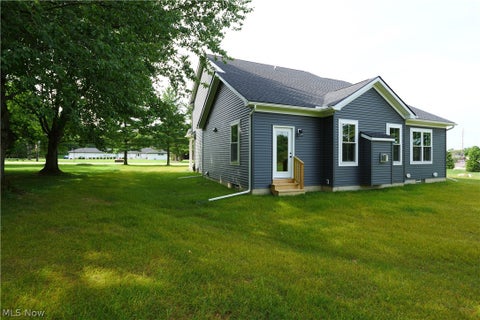 Tiny photo for 1227 Bell Road, Chagrin Falls, OH 44022 (MLS # 5243291)