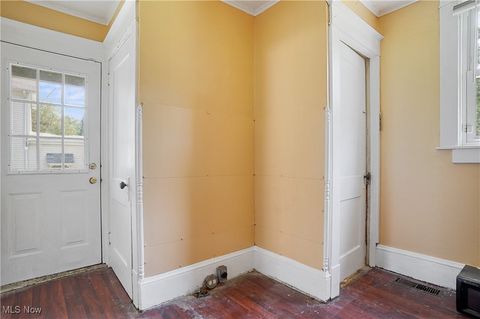 Tiny photo for 201 W Clark Street, East Palestine, OH 44413 (MLS # 5146542)